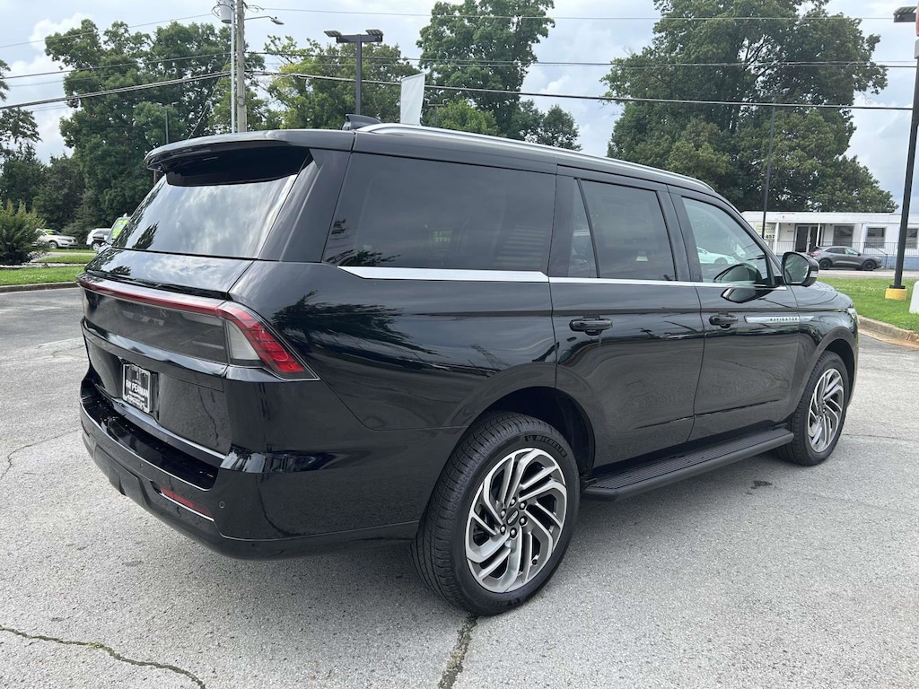 New 2026 Lincoln Navigator Premiere SUV