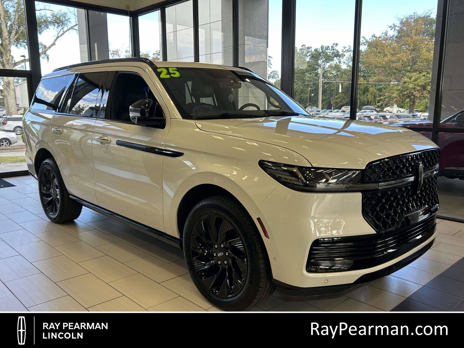 2025 Lincoln Navigator