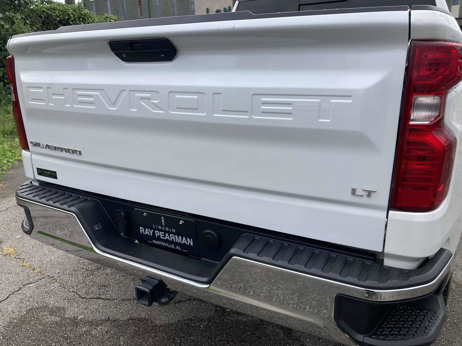 2020 Chevrolet Silverado 1500 LT photo 3