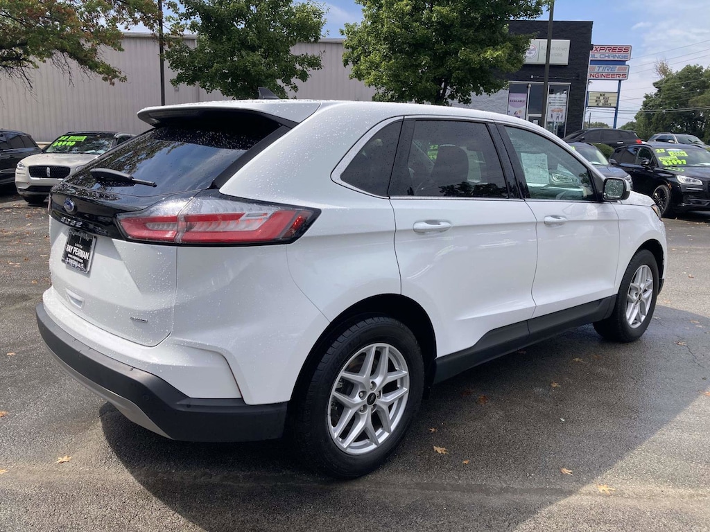 Used 2024 Ford Edge SEL SUV