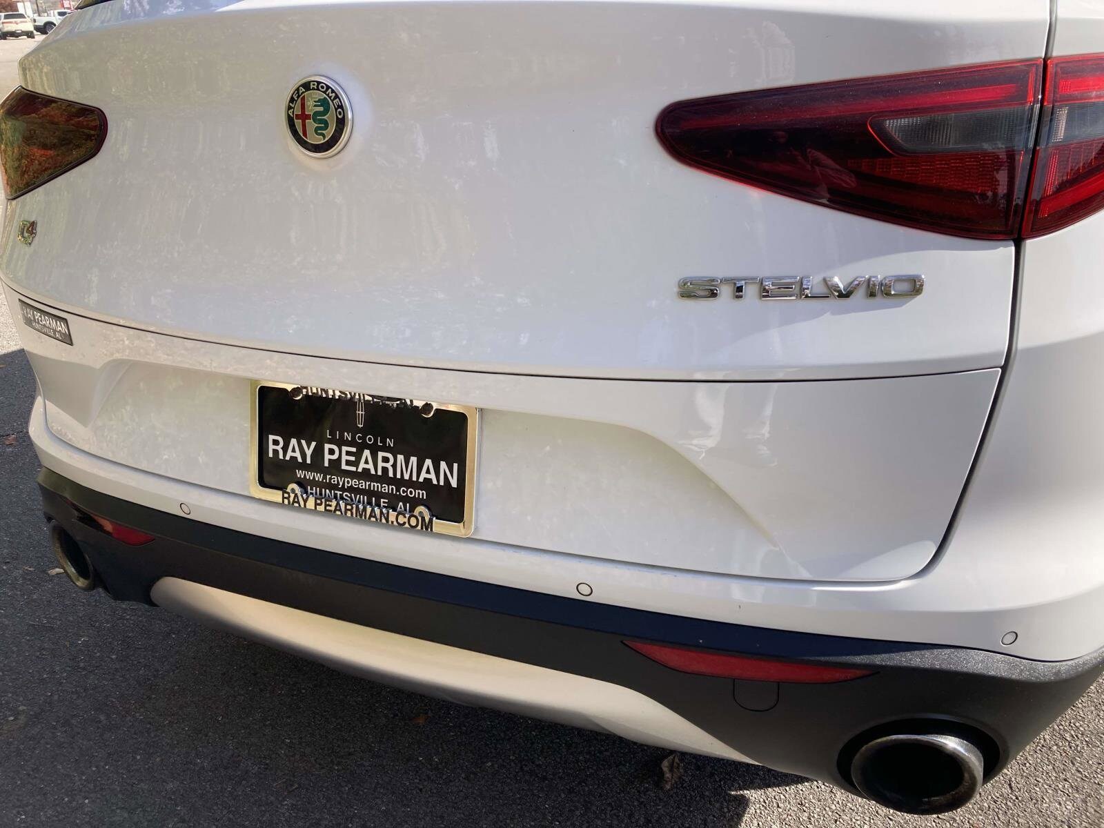 2018 Alfa Romeo Stelvio Ti Sport photo 4