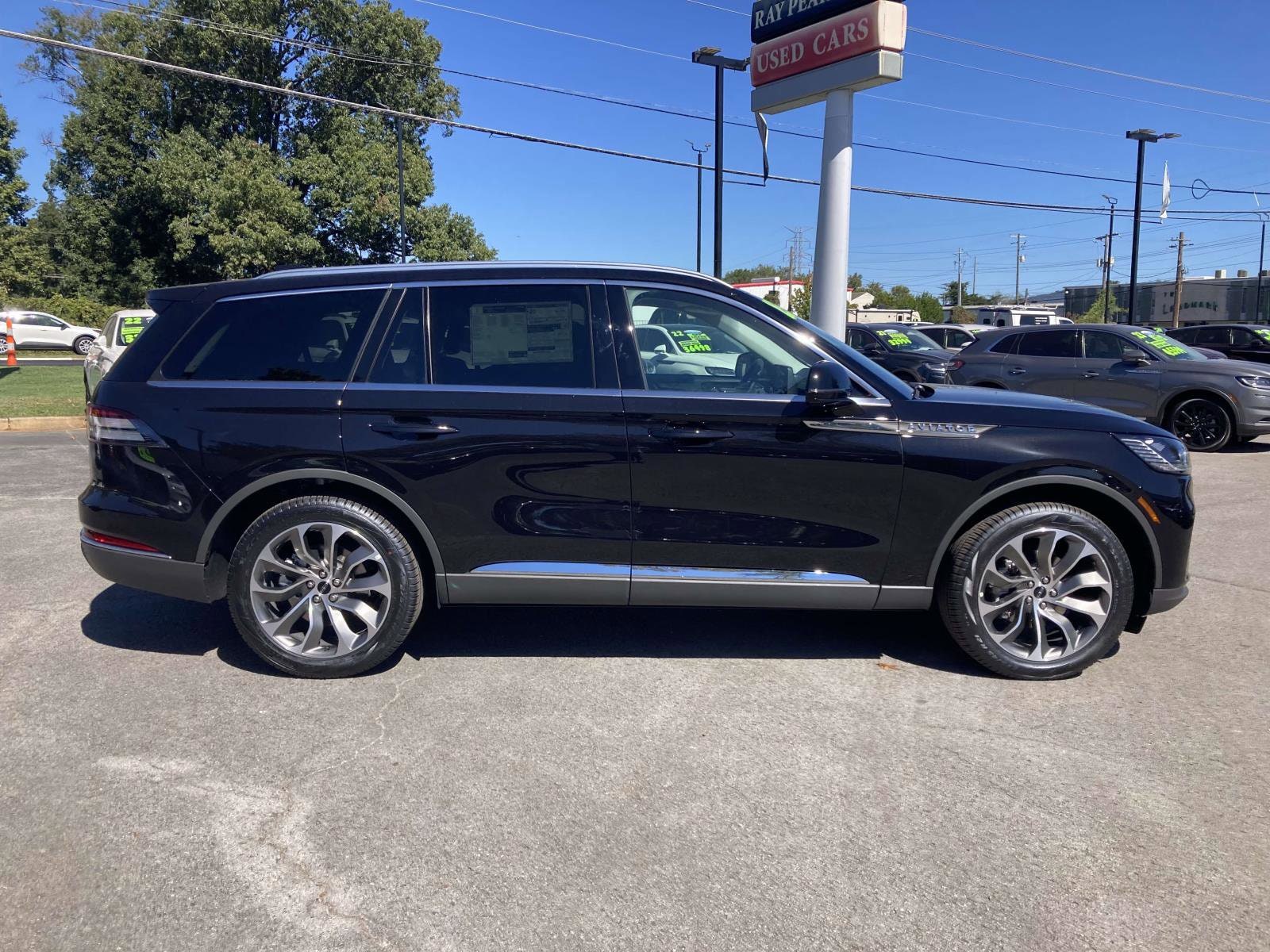 2025 Lincoln Aviator Premiere - Photo 2