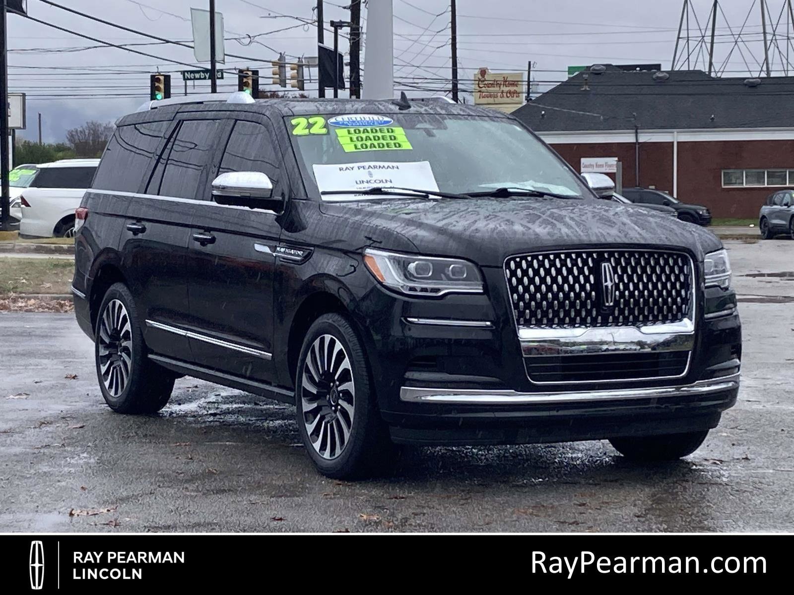 2022 Lincoln Navigator Black Label's photo