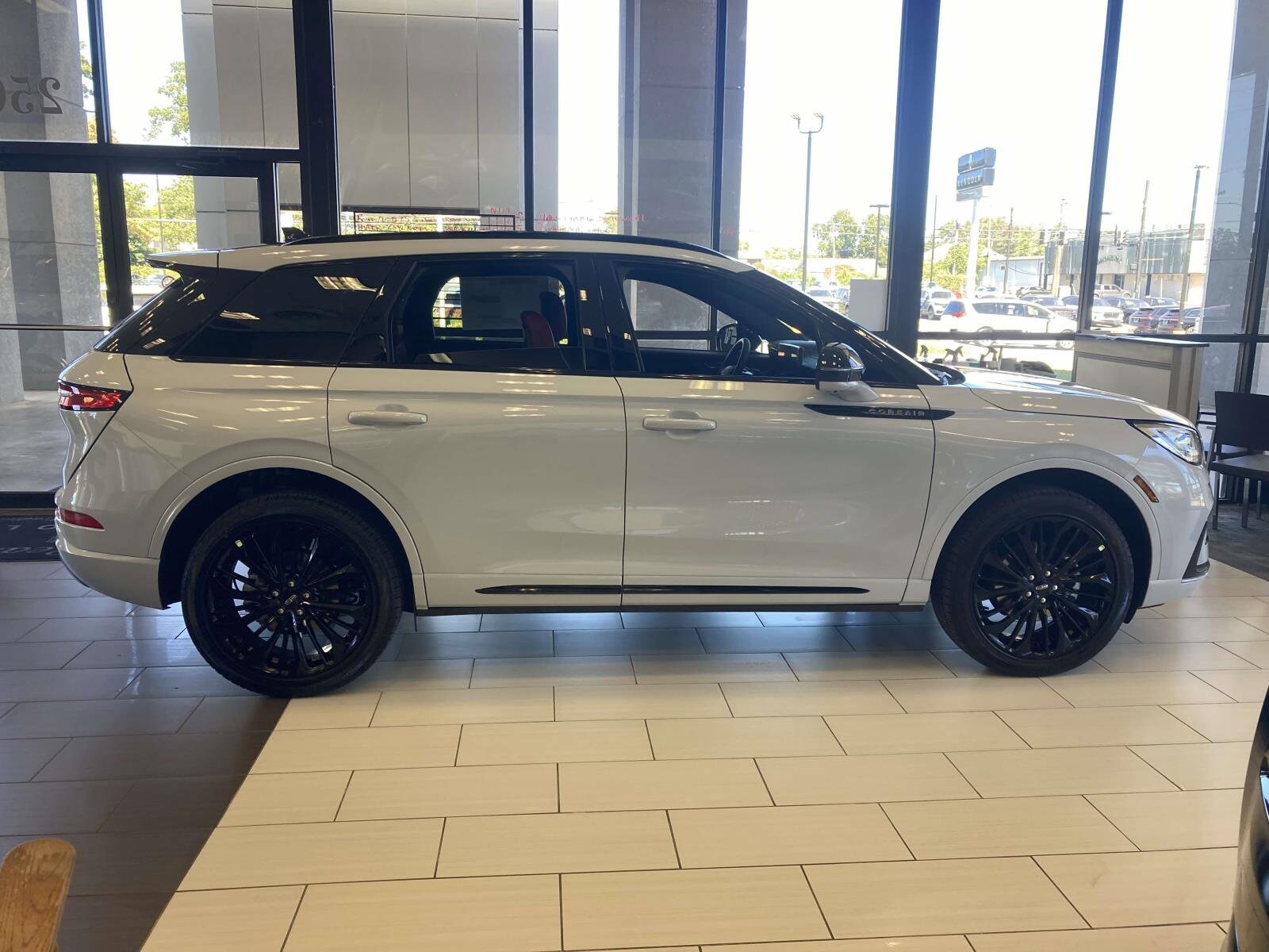 2026 Lincoln Corsair Reserve photo 2