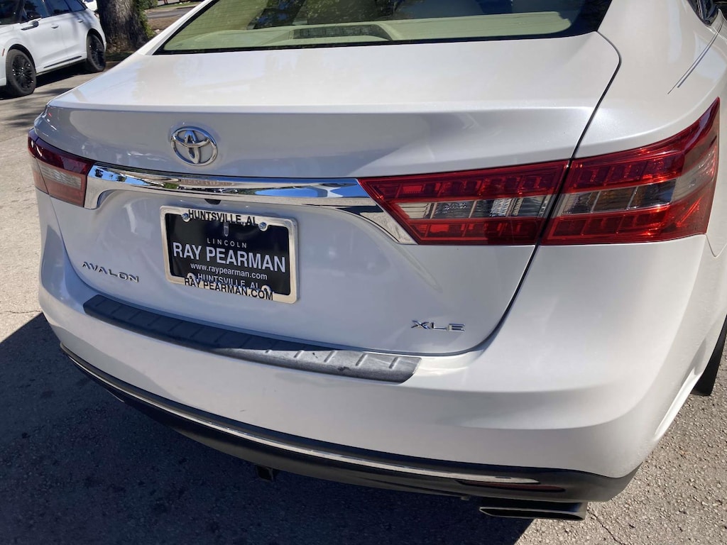 Used 2016 Toyota Avalon XLE Plus Sedan
