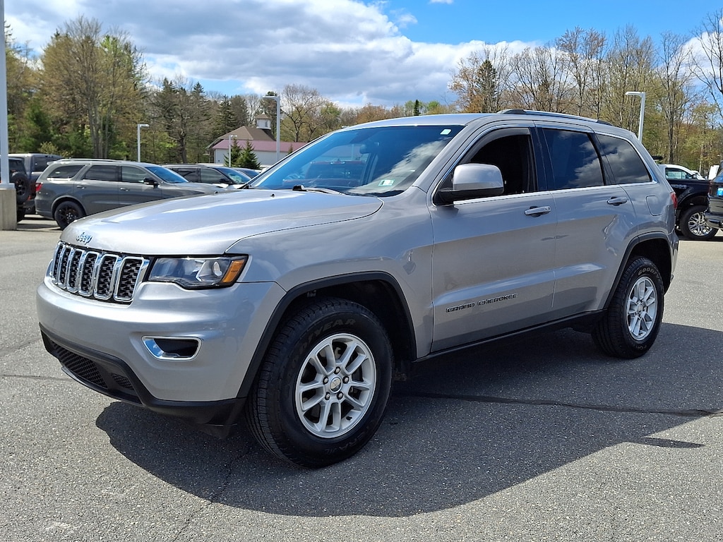 Used 2018 Jeep Grand Cherokee Laredo 4x4 SUV