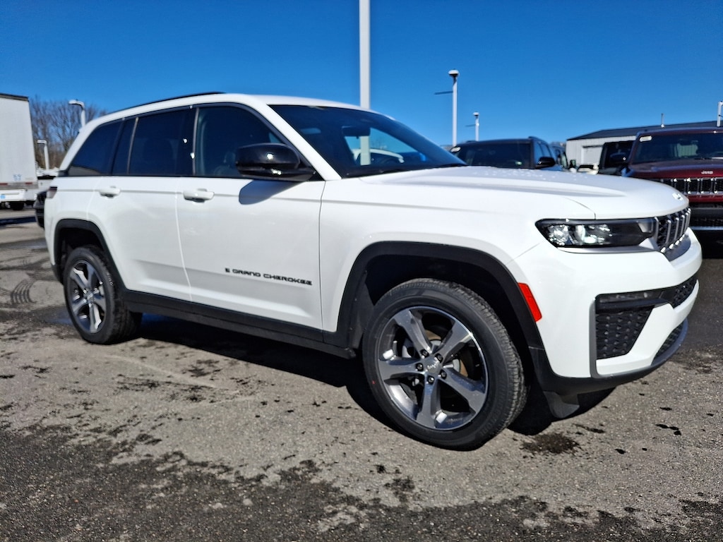 New 2026 Jeep Grand Cherokee Limited 4x4 Sport Utility