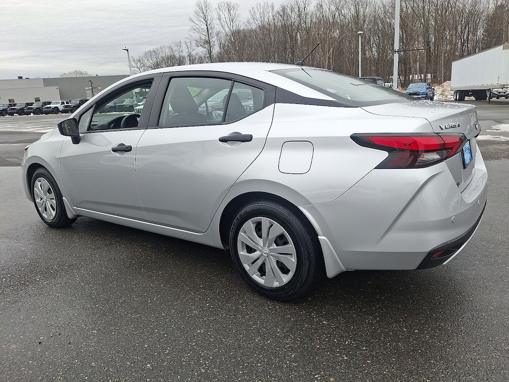 Used 2023 Nissan Versa 1.6 S Sedan