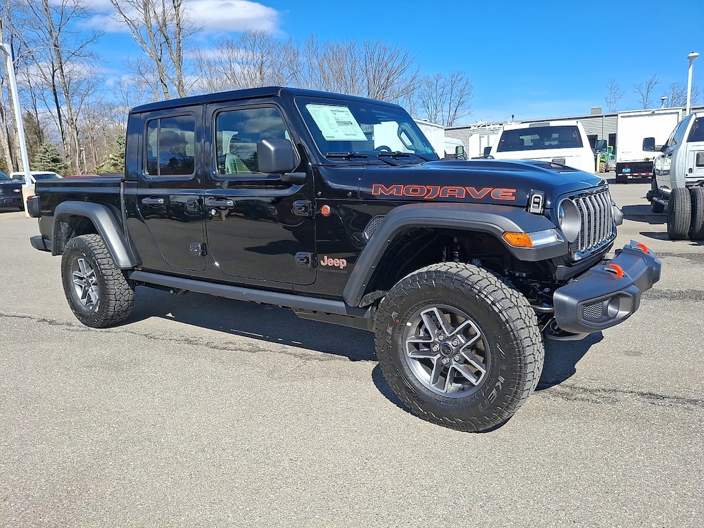 New 2026 Jeep Gladiator Mojave 4x4 Pickup