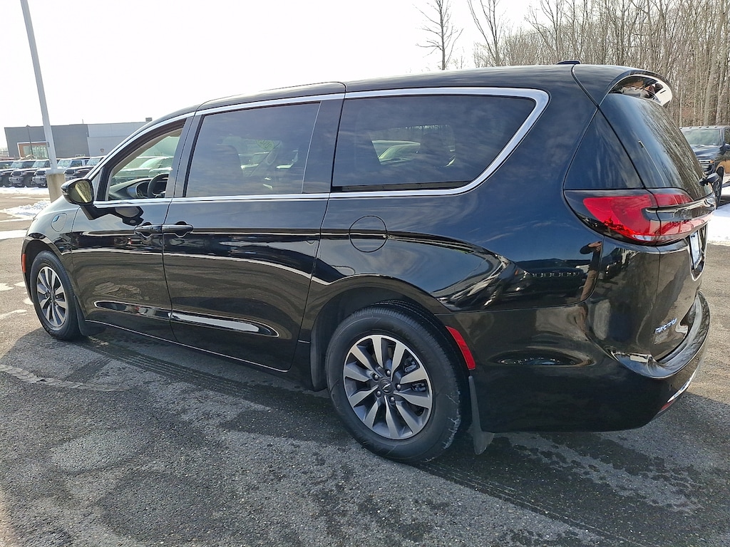 Certified 2024 Chrysler Pacifica Plug-In Hybrid Select Van Passenger Van