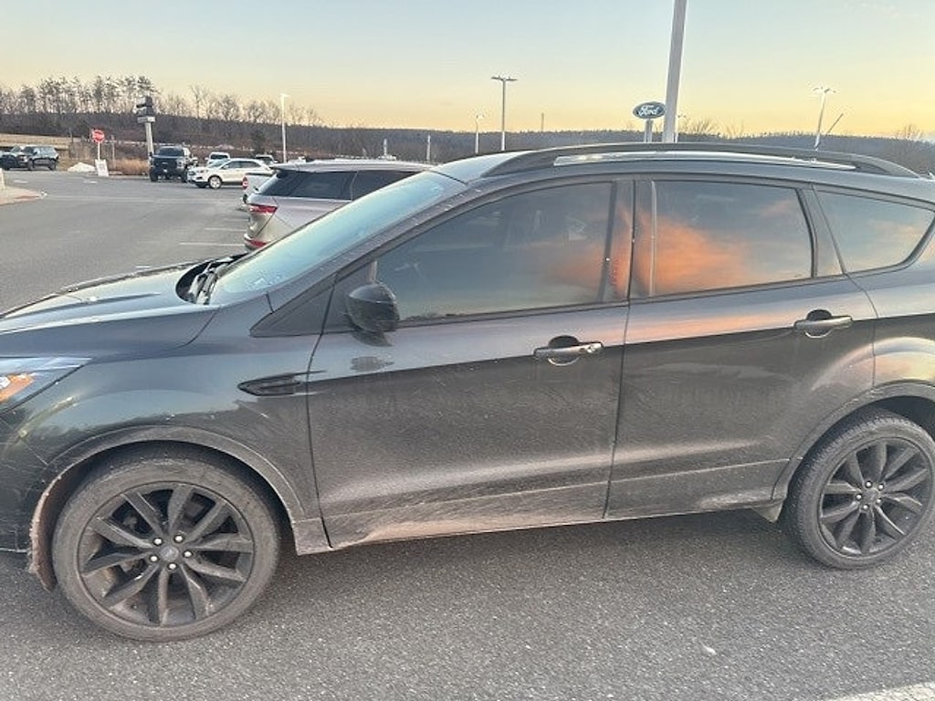 Used 2019 Ford Escape SE SUV