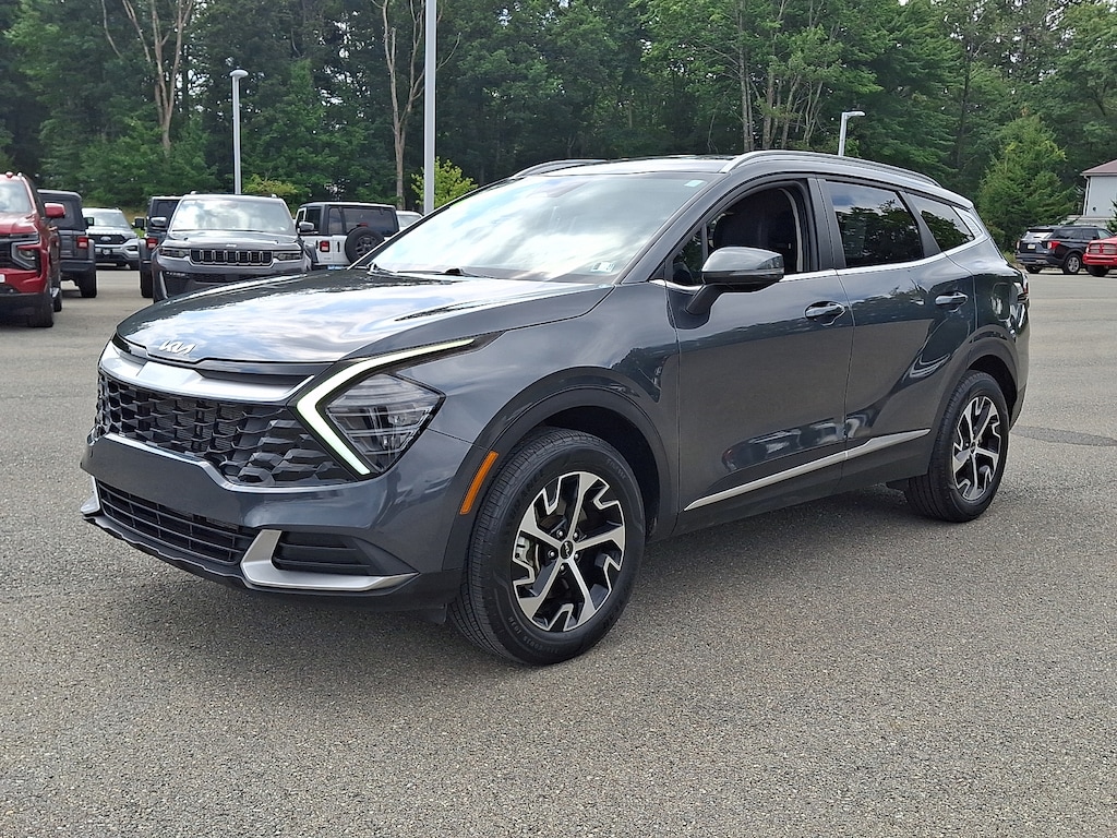 Used 2025 Kia Sportage EX SUV