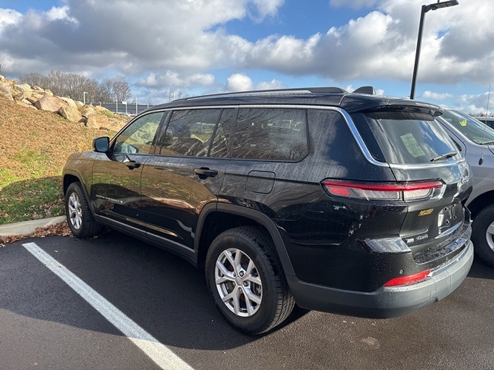 2021 Jeep Grand Cherokee Limited photo 2