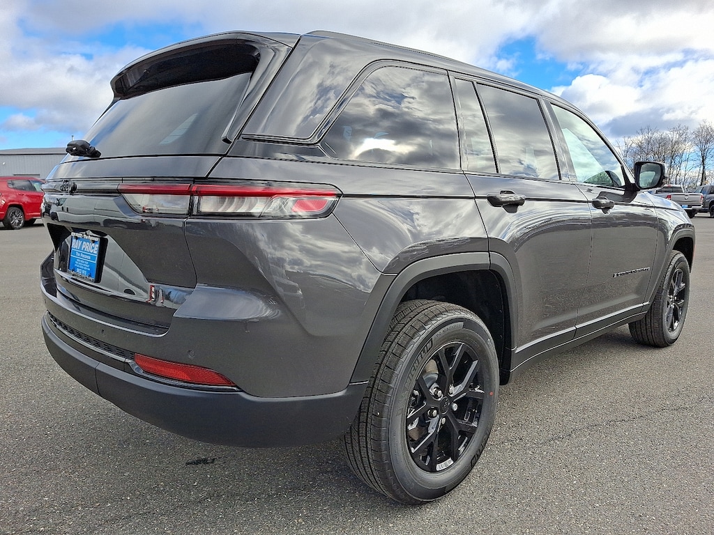 New 2025 Jeep Grand Cherokee Altitude X 4x4 Sport Utility
