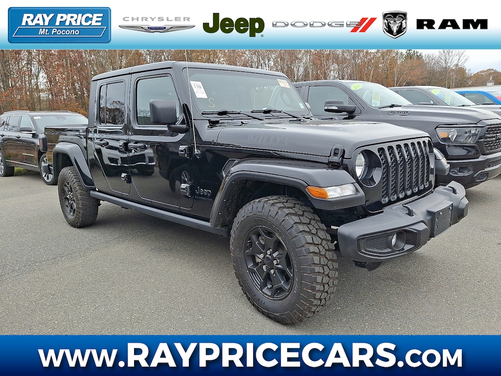 Used 2022 Jeep Gladiator Sport Truck Crew Cab