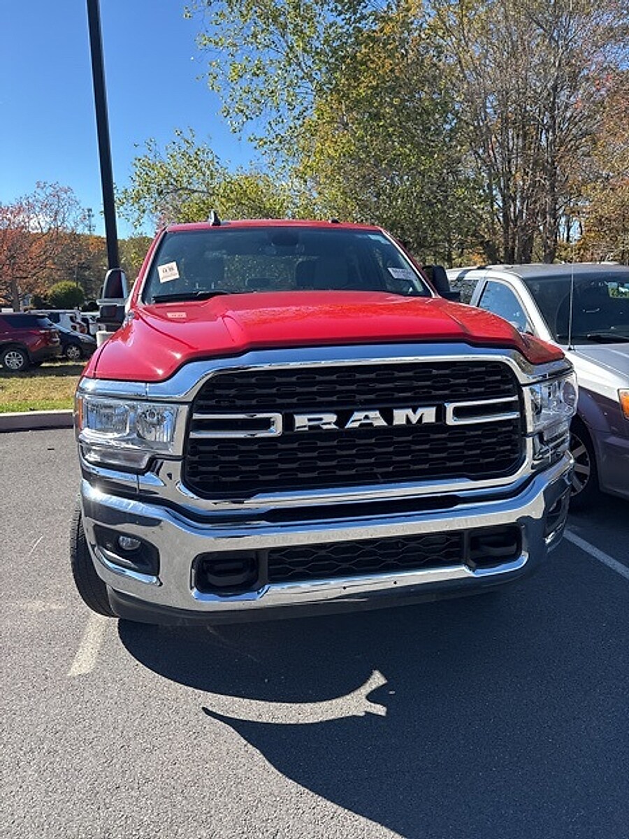 2024 Ram 2500 Big Horn photo 3