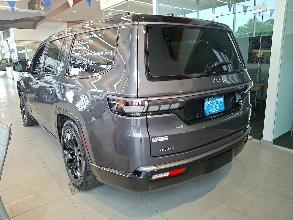 New 2026 Jeep Grand Wagoneer Summit Reserve 4x4 Sport Utility