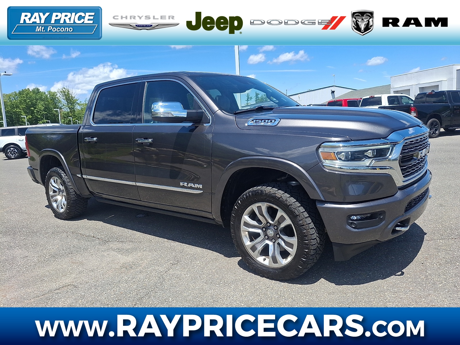 2022 RAM 1500 Limited 4x4 Crew Cab 5'7's photo