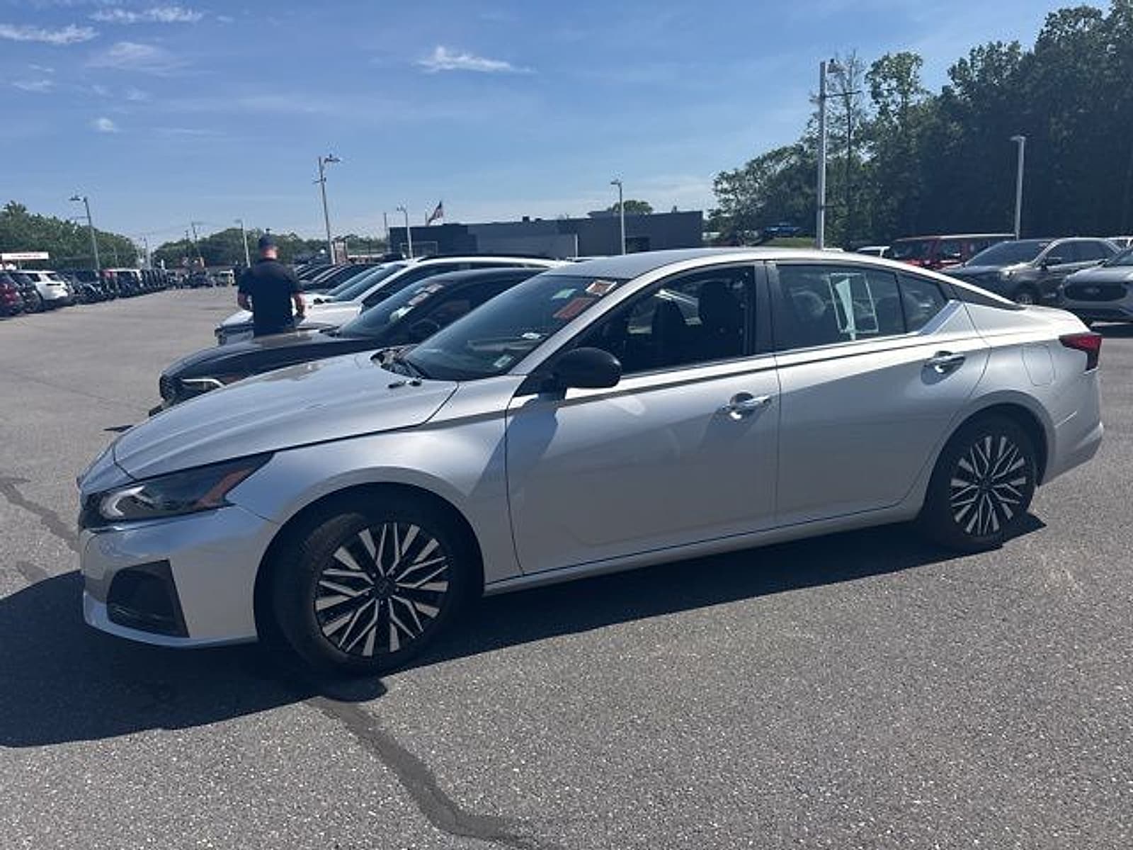 Used 2024 Nissan Altima SV with VIN 1N4BL4DV5RN391231 for sale in Mount Pocono, PA