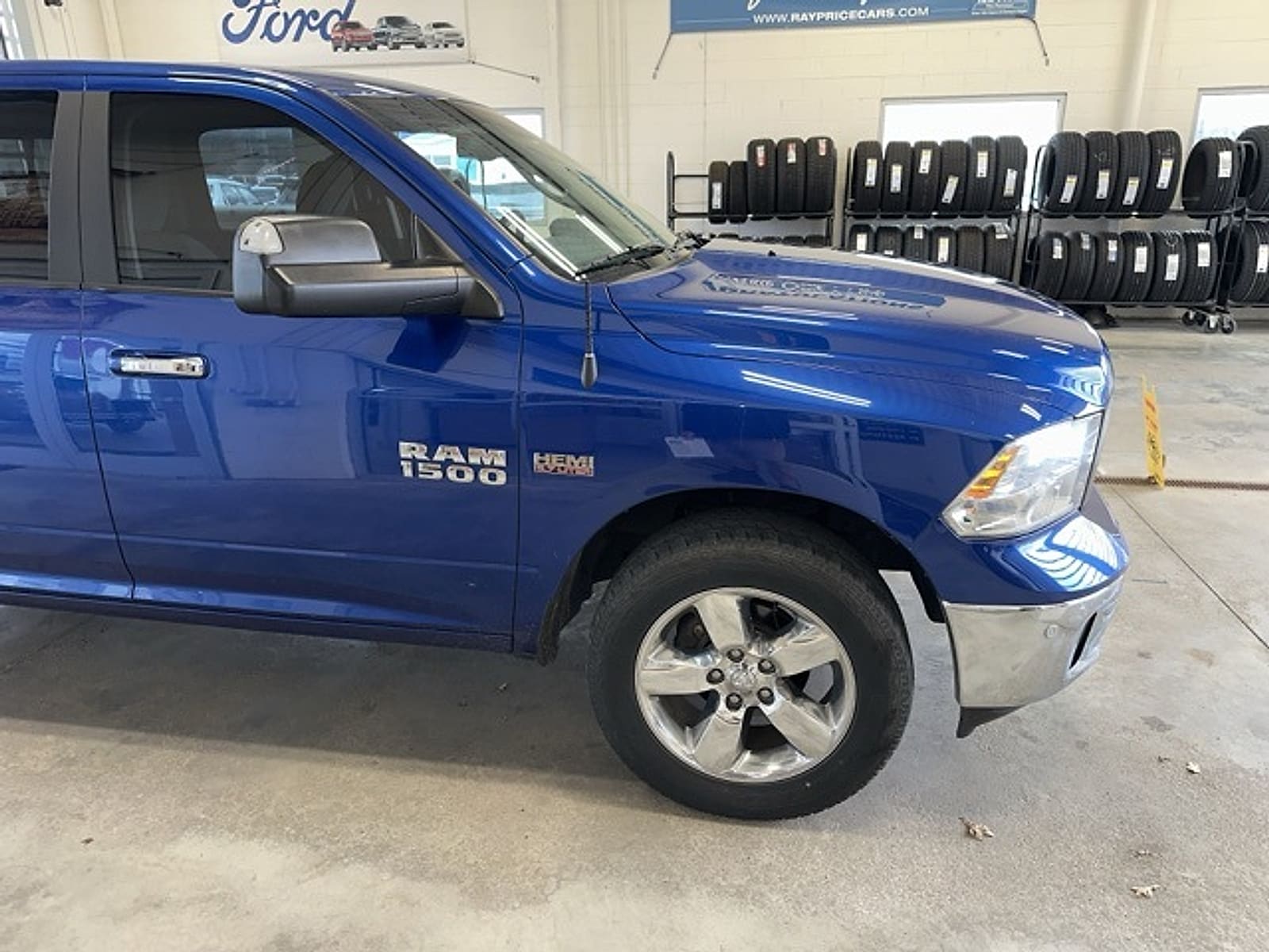 2018 Ram 1500 Big Horn photo 3