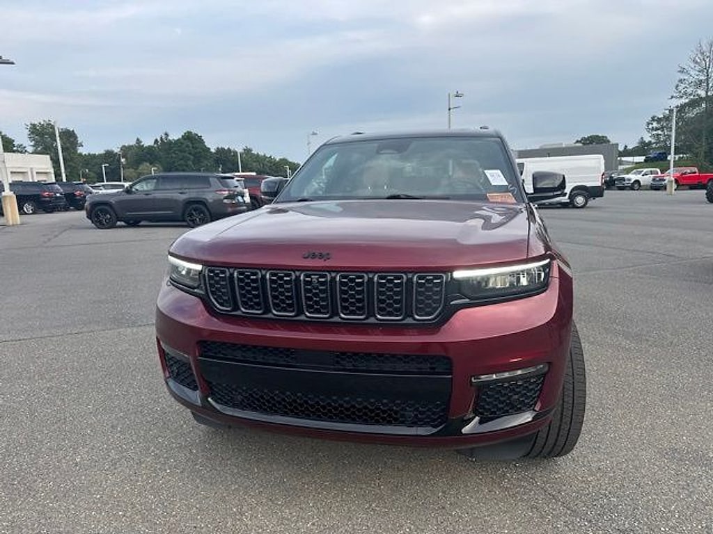 Used 2025 Jeep Grand Cherokee L Summit SUV
