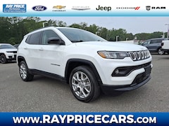 2022 Jeep Compass Latitude Lux SUV