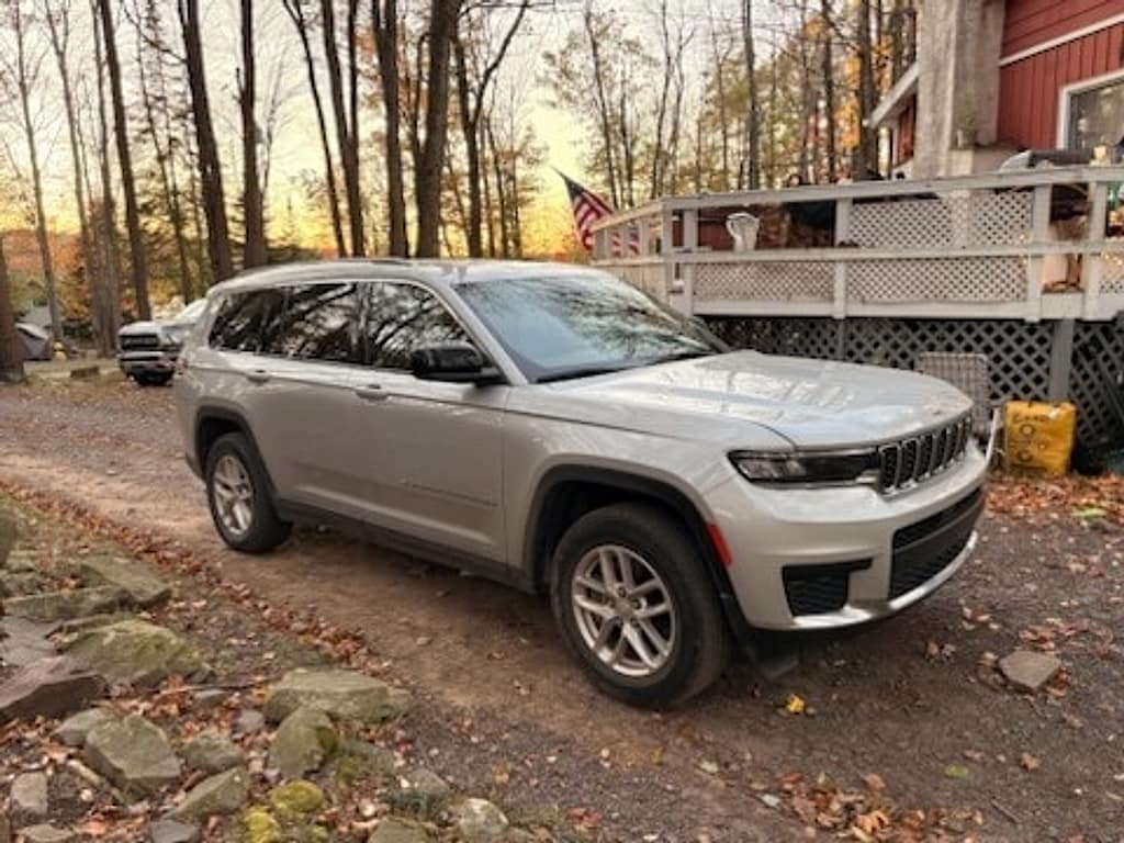 Used 2023 Jeep Grand Cherokee L Laredo SUV