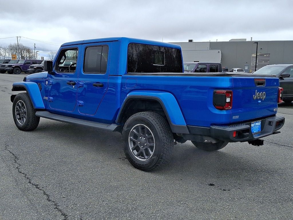 Used 2020 Jeep Gladiator Overland Truck Crew Cab