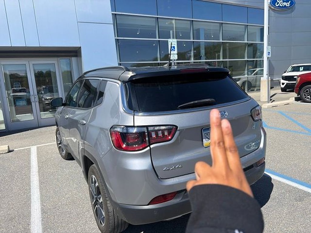 Used 2023 Jeep Compass Limited SUV