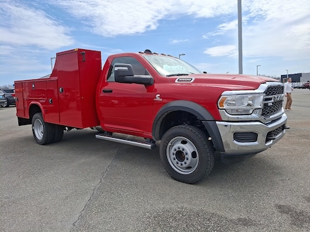 2024 Ram 5500 Chassis Tradesman/SLT Pickup