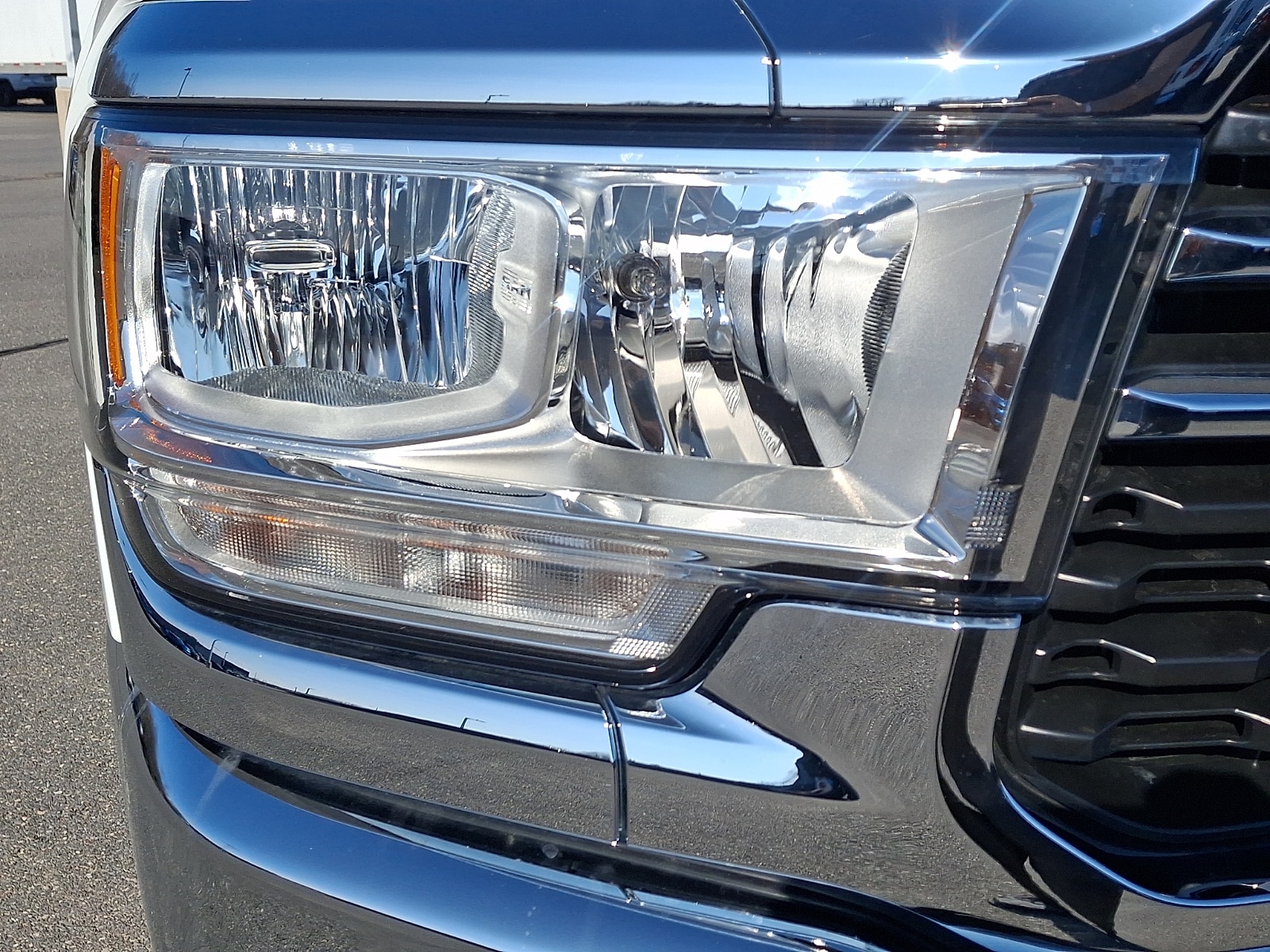2024 RAM Ram 3500 Pickup Big Horn - Photo 9