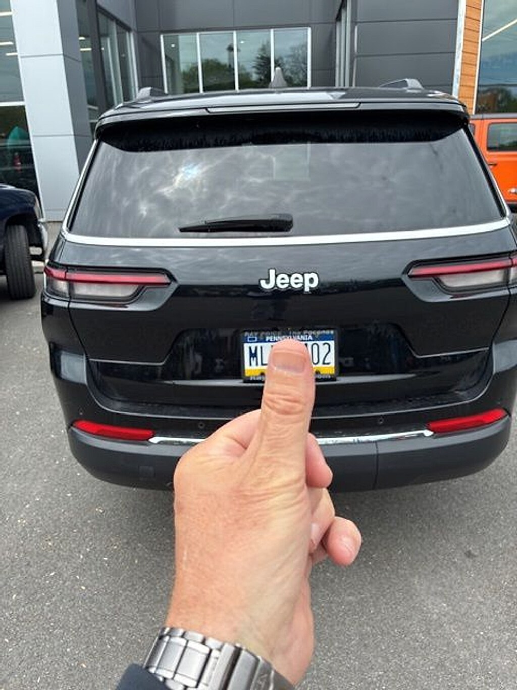 Used 2024 Jeep Grand Cherokee L Laredo SUV