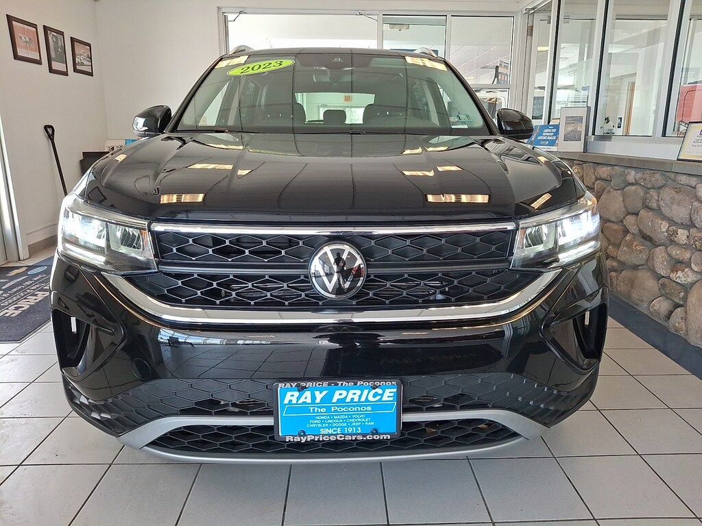 Used 2023 Volkswagen Taos 1.5T SE SUV