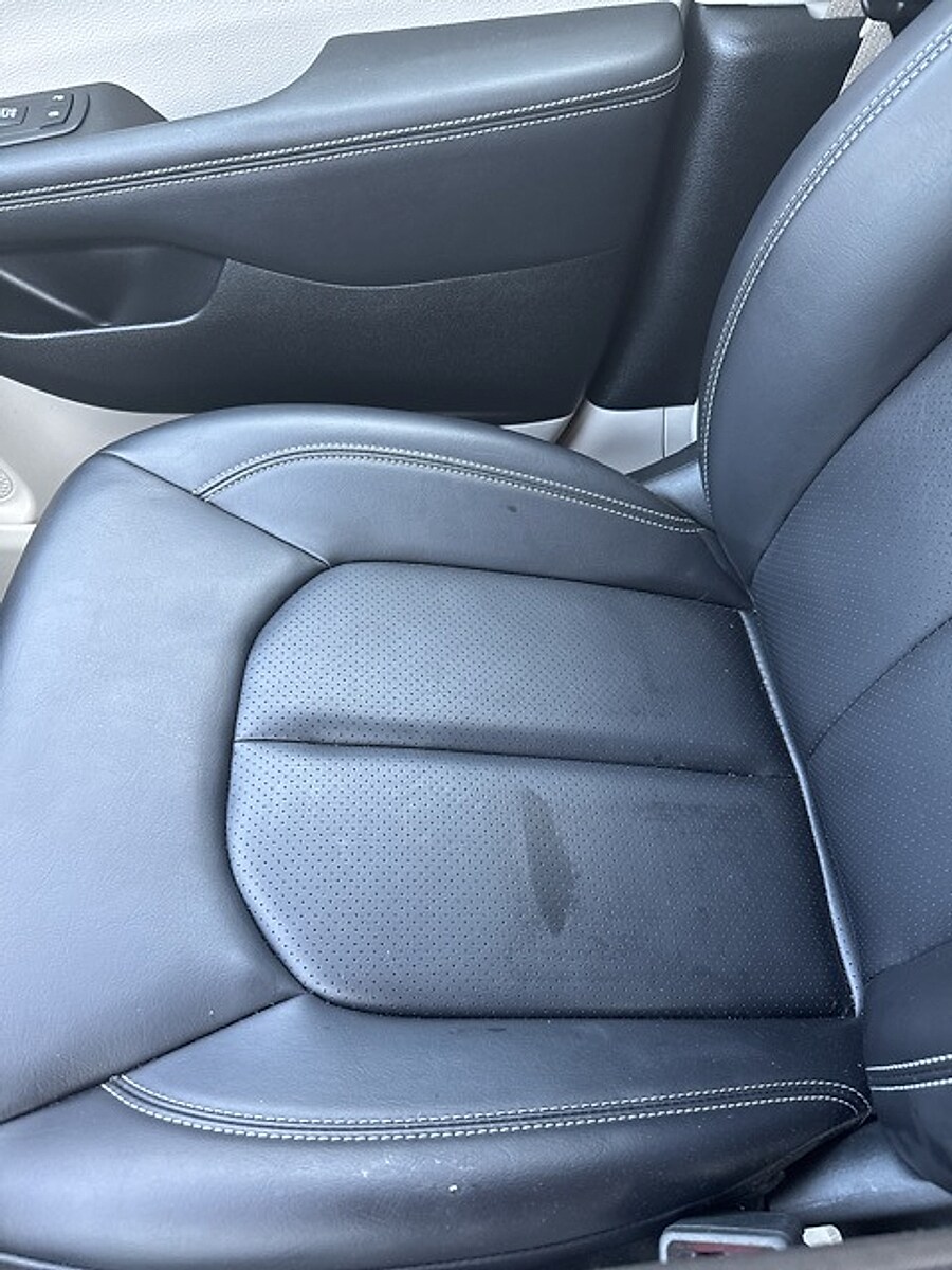 2023 Chrysler Pacifica Hybrid Touring L photo 4