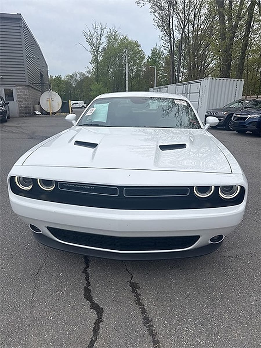 Used 2022 Dodge Challenger SXT with VIN 2C3CDZGG4NH144702 for sale in Mount Pocono, PA