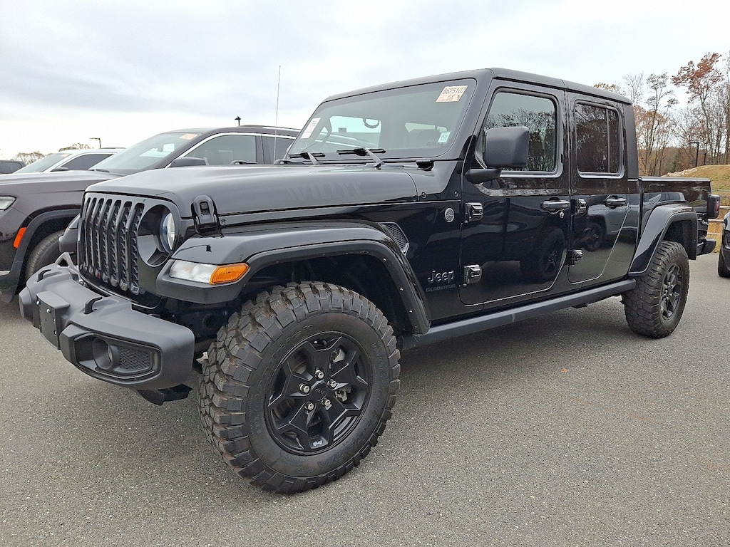 Used 2022 Jeep Gladiator Sport Truck Crew Cab