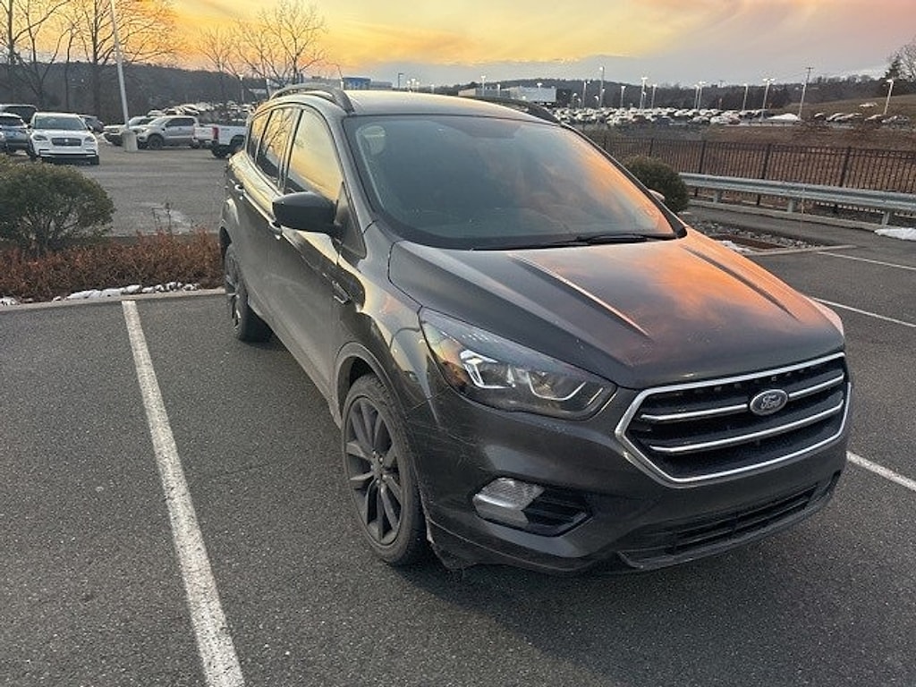Used 2019 Ford Escape SE SUV