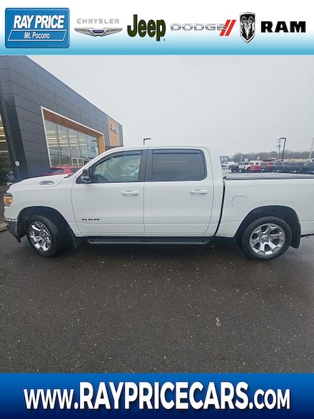 2022 Ram 1500 Big Horn/Lone Star Truck Crew Cab