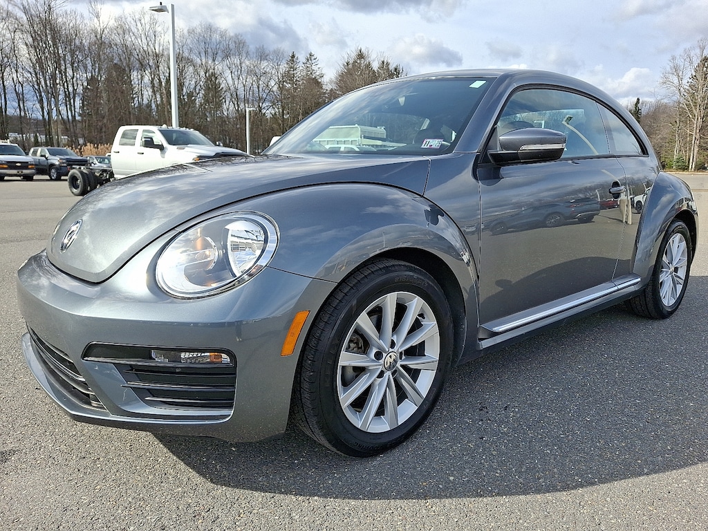 Used 2018 Volkswagen Beetle 2.0T S Hatchback