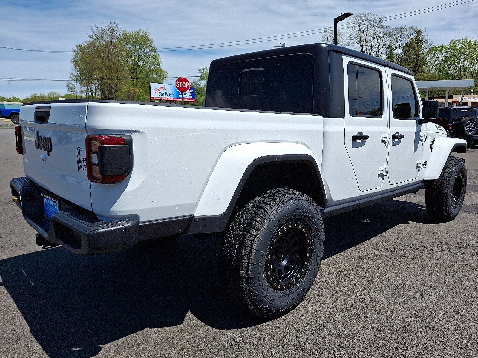 2025 Jeep Gladiator Willys photo 4