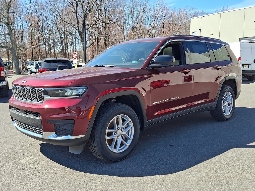 New 2026 Jeep Grand Cherokee L Laredo X 4x4 Sport Utility