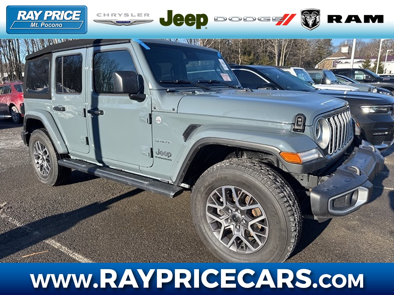 2024 Jeep Wrangler 4-Door Sahara's photo