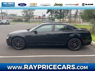 2019 Chrysler 300 Touring Sedan