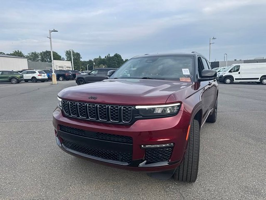 Used 2025 Jeep Grand Cherokee L Summit SUV