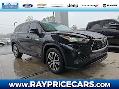 2020 Toyota Highlander Hybrid XLE SUV