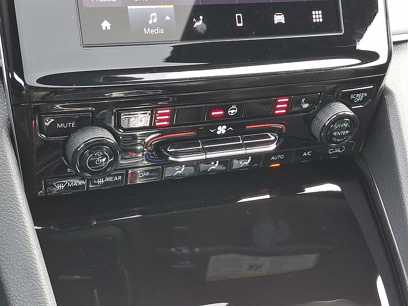 2025 Jeep Grand Cherokee L Altitude - Photo 13