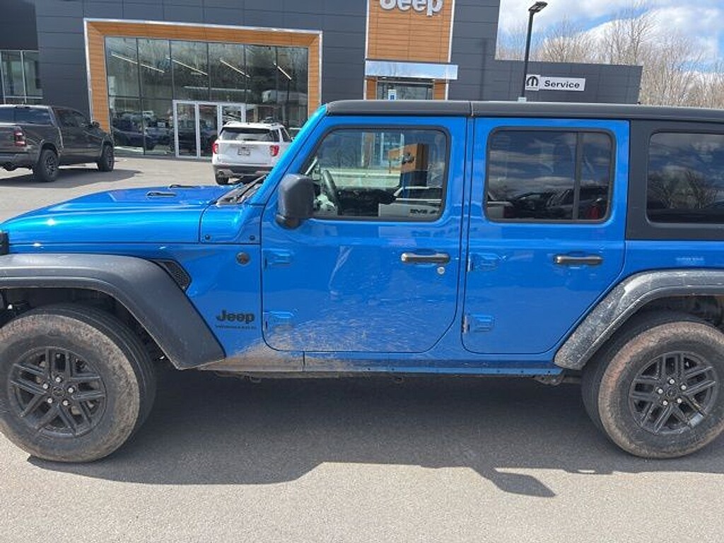 Used 2025 Jeep Wrangler Sport SUV