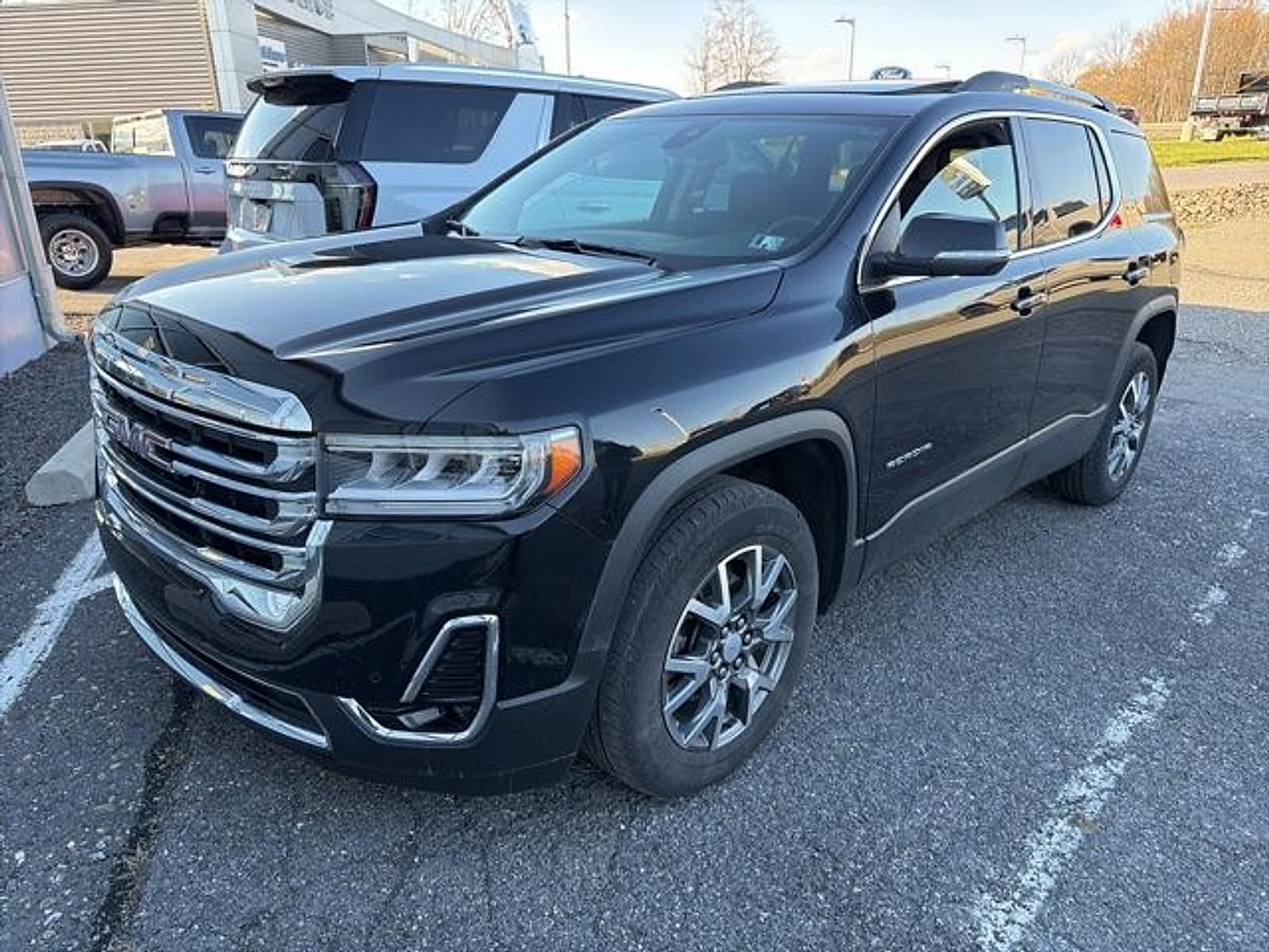 2023 GMC Acadia SLT AWD's photo