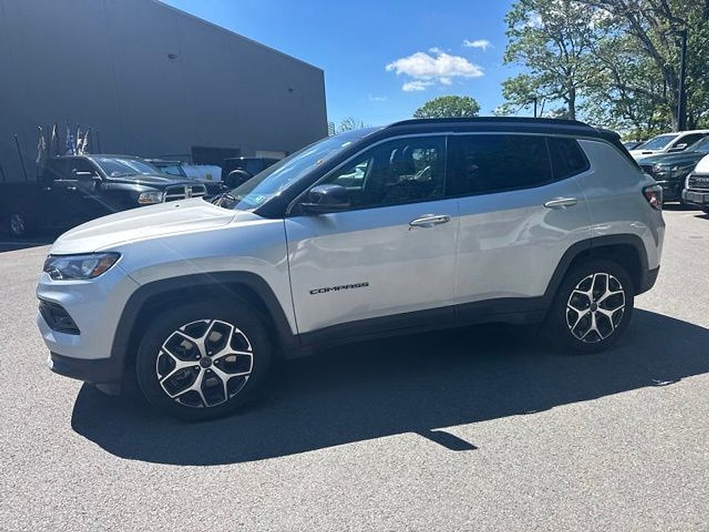 Used 2025 Jeep Compass Limited SUV