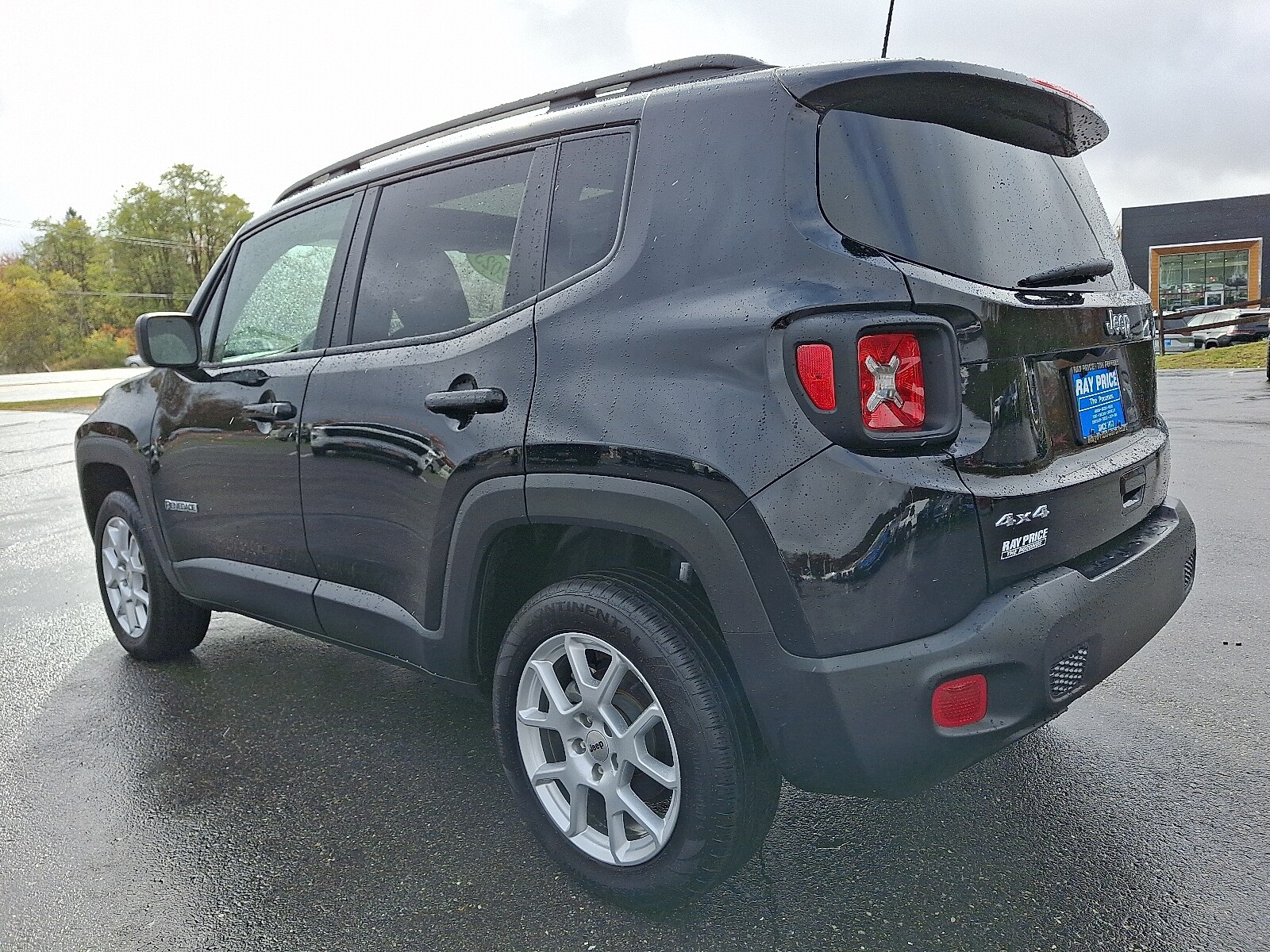 2023 Jeep Renegade Latitude Upland photo 2